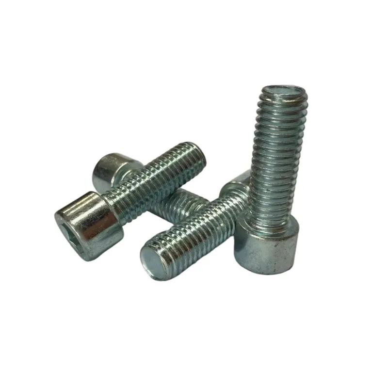 DIN912 Болты с внутренним шестигранником (1)